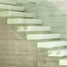 Sklenené zábradlie