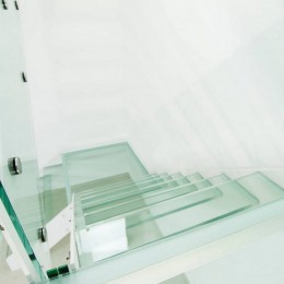 Sklenené schody so skleneným zábradlím | DoMo-GLASS